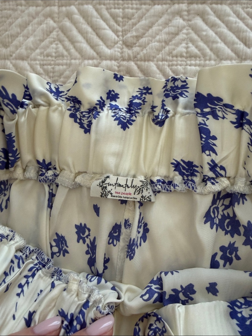 Free People Women’s Silk PJ Set size Small - Picture 4 of 6